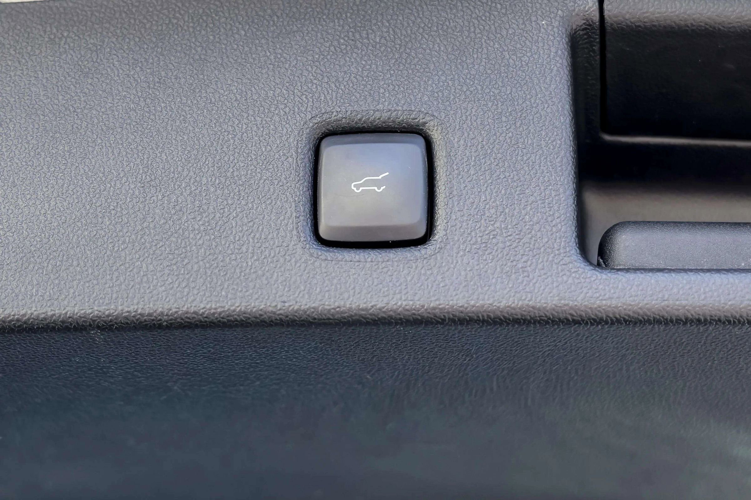 Used 2021 Ford Escape SEL image 32