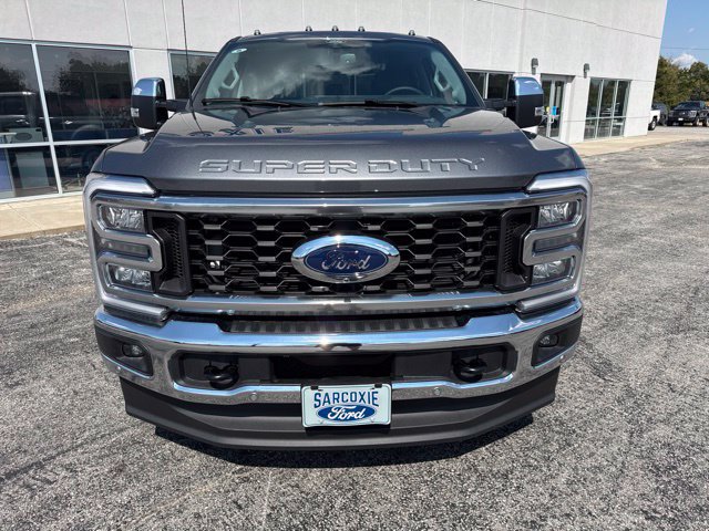 New 2026 Ford F350 Lariat w/ Lariat Ultimate Package AWD/4WD image 2