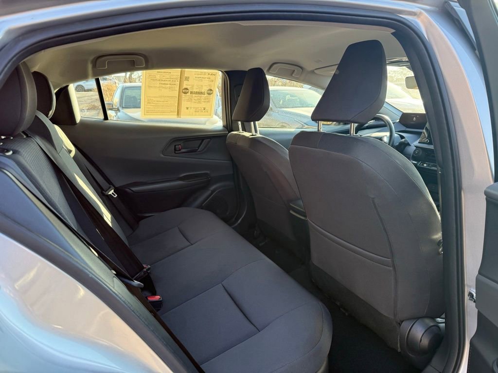 Used 2024 Toyota Prius LE image 19