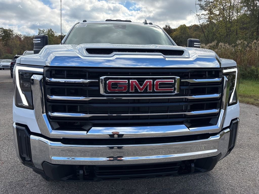 New 2026 GMC Sierra 2500 SLE w/ SLE Value Package; image 4