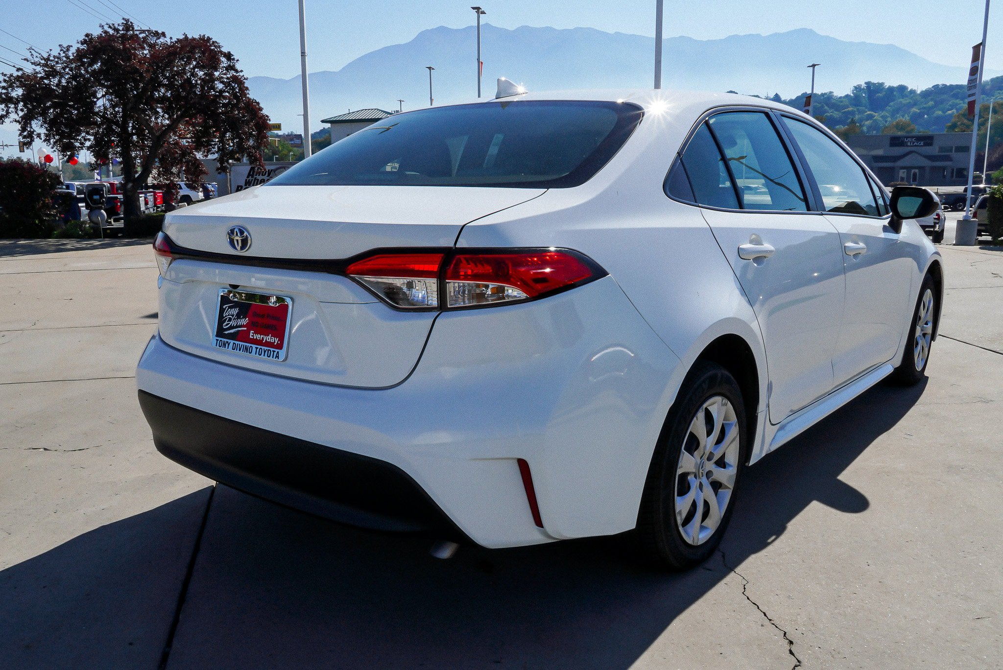 Certified 2024 Toyota Corolla LE FWD image 8