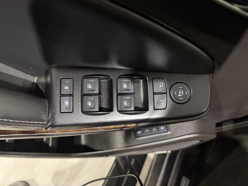 Used 2016 Chevrolet Tahoe LT AWD/4WD image 17