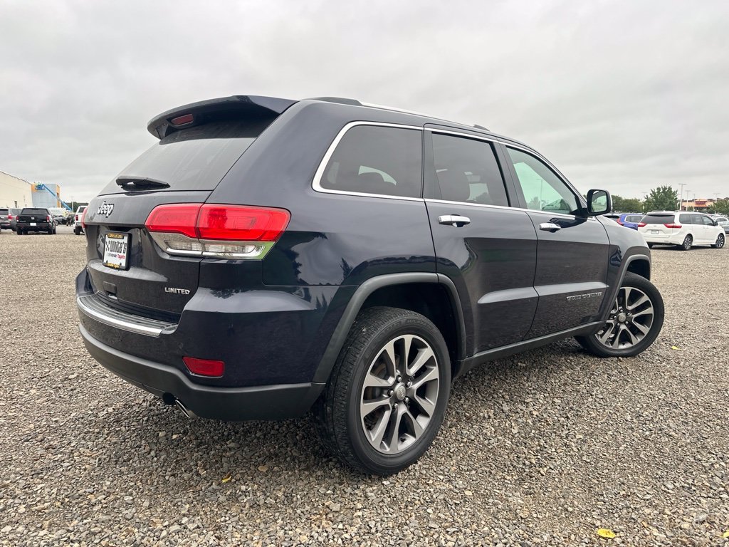 Used 2018 Jeep Grand Cherokee Limited w/ Luxury Group II AWD/4WD image 10