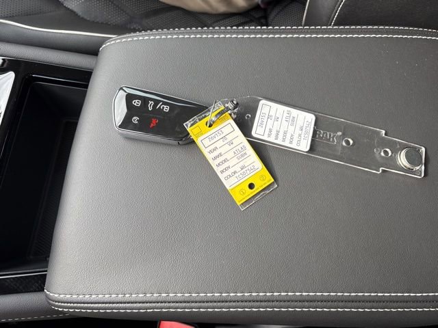 New 2026 Volkswagen Atlas SEL Premium R-Line image 16