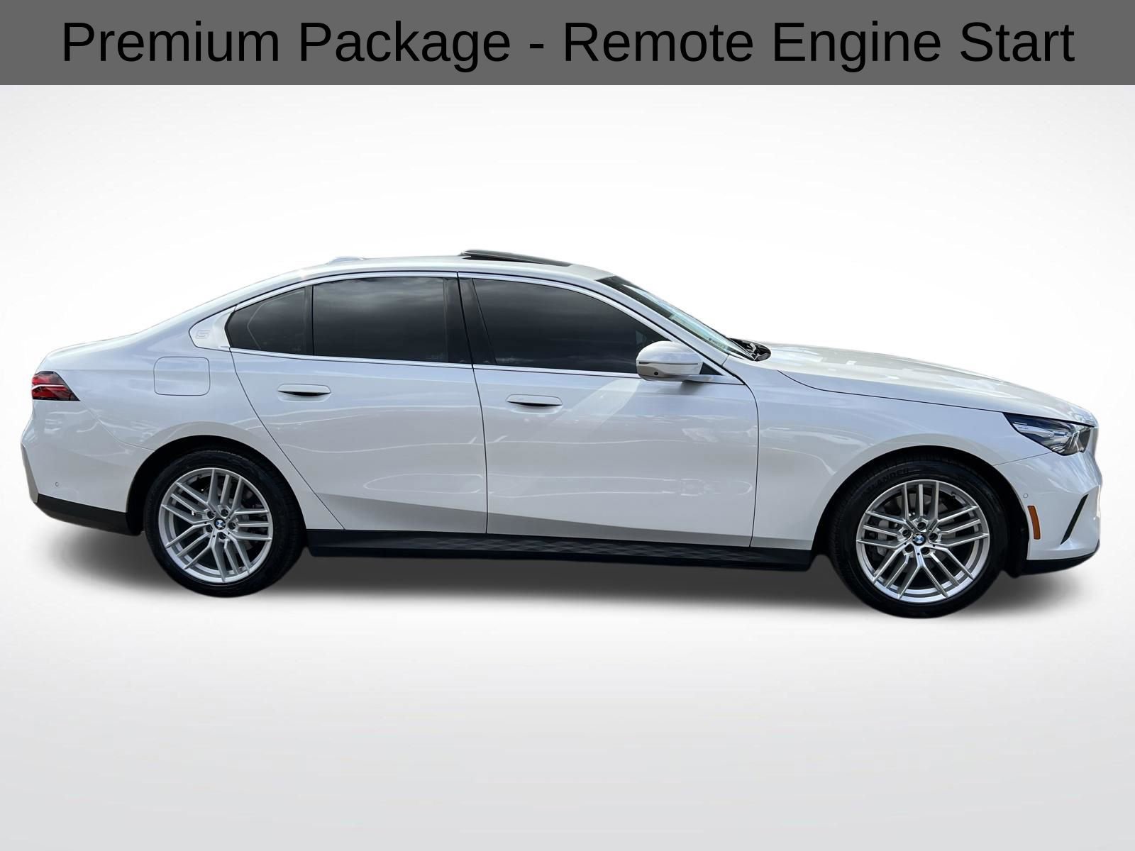 Used 2024 BMW 530i image 13