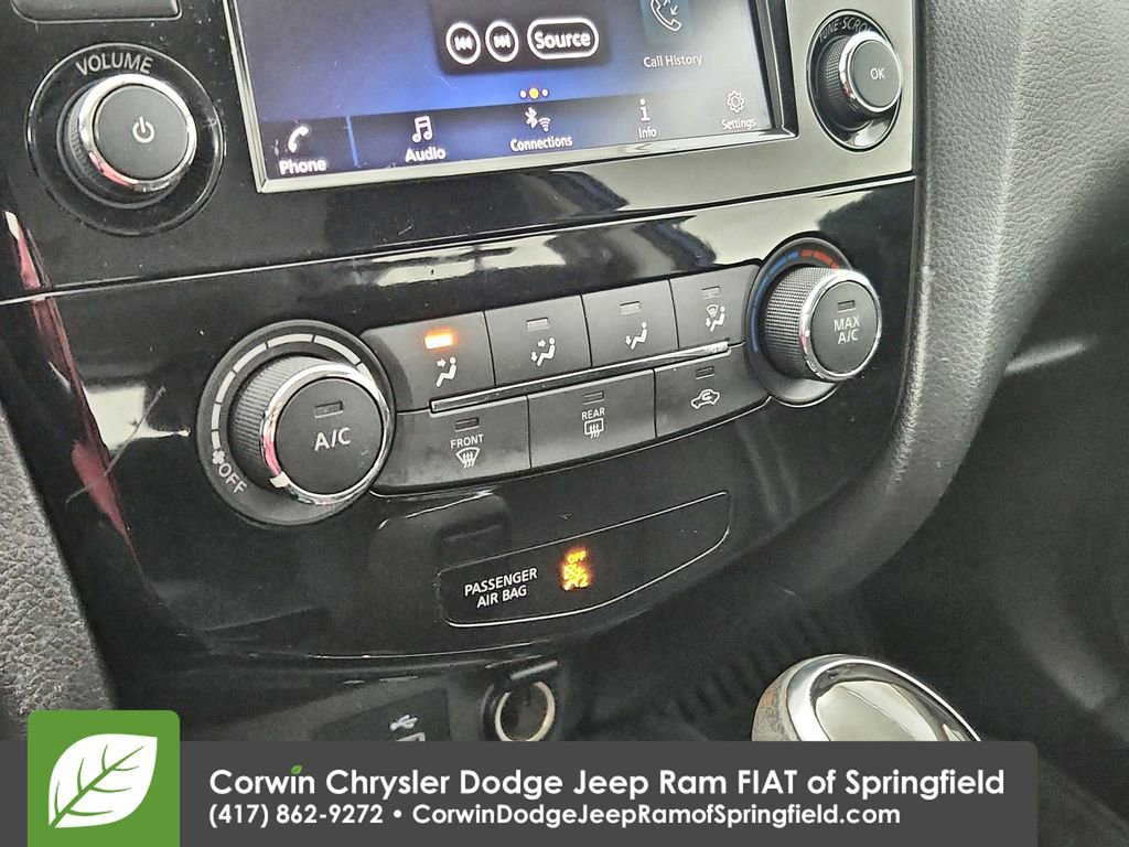 Used 2019 Nissan Rogue Sport S image 26