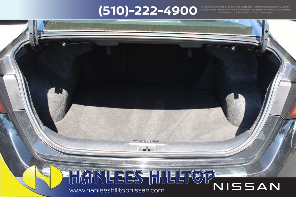 Used 2023 Nissan Altima 2.5 SR w/ SR Premium Package image 10