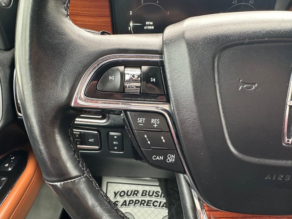 Used 2019 Lincoln Navigator Reserve w/ Cargo Package image 3
