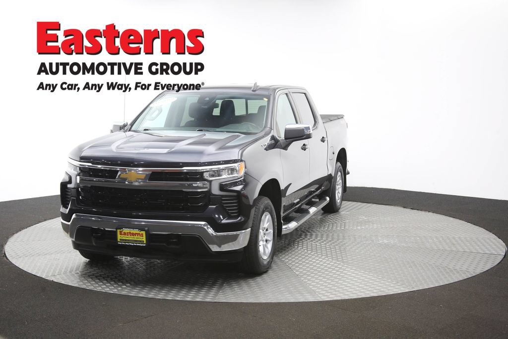 Used 2022 Chevrolet Silverado 1500 LT w/ Convenience Package II AWD/4WD image 54