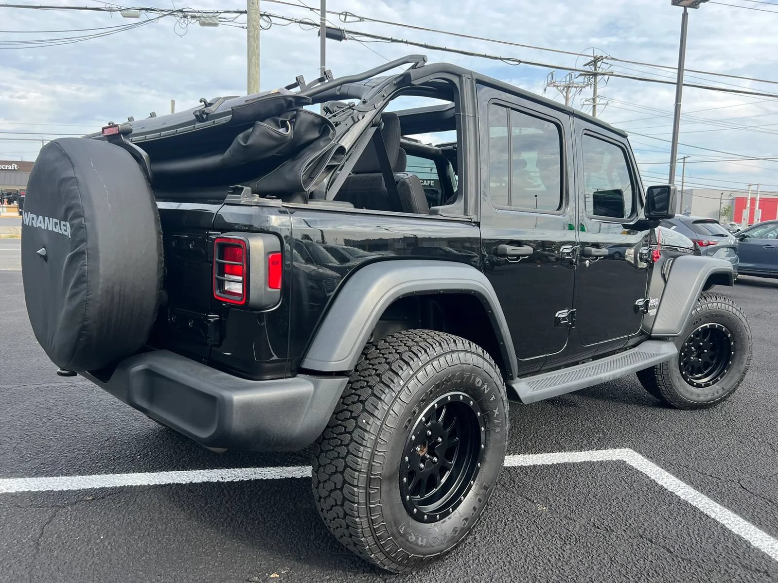 Used 2018 Jeep Wrangler Unlimited Sport AWD/4WD image 10