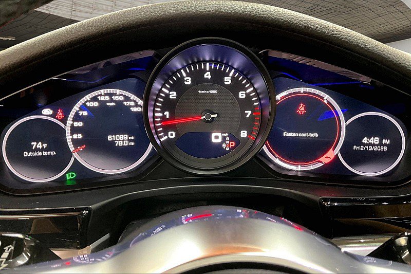 Used 2019 Porsche Panamera w/ Premium Package image 21