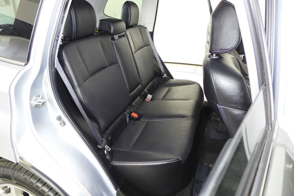 Used 2016 Subaru Forester 2.5i Touring w/ Eyesight & Navigation System AWD/4WD image 20