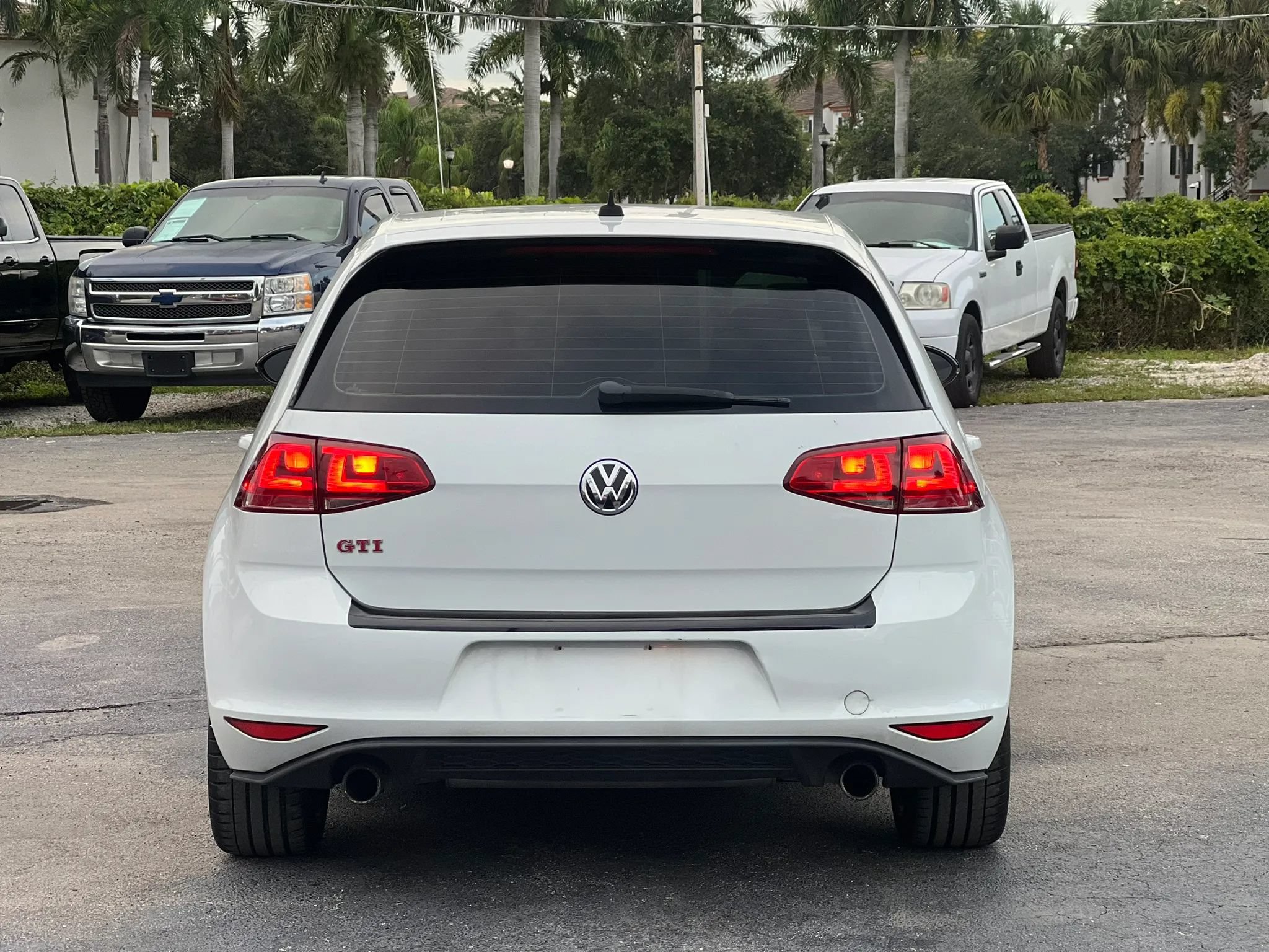 Used 2017 Volkswagen GTI Sport FWD image 5