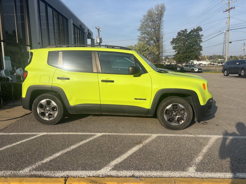 Used 2017 Jeep Renegade Sport w/ Power & Air Group image 2