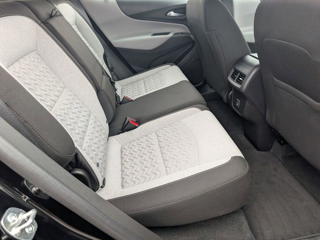 Used 2024 Chevrolet Equinox LS image 43