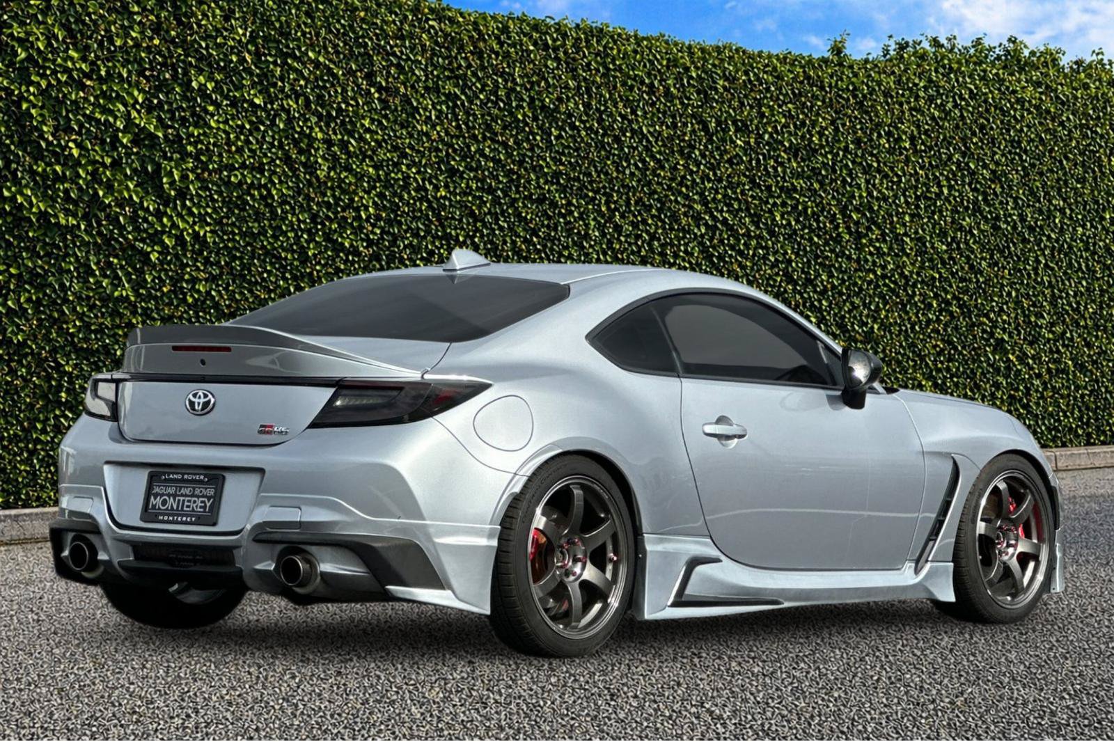 Used 2024 Toyota GR86 Premium RWD image 4
