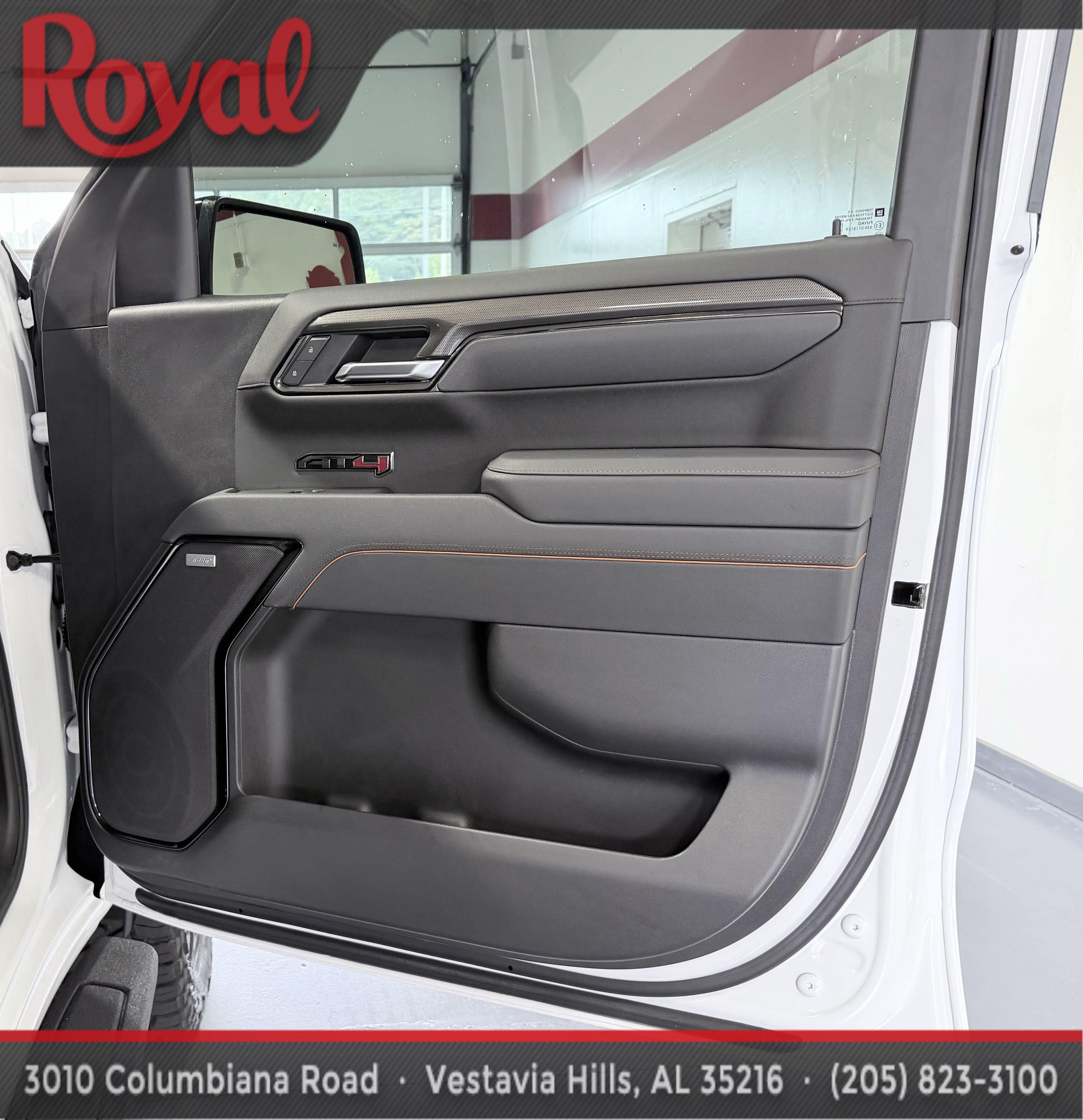 Used 2025 GMC Sierra 1500 AT4 w/ AT4 Premium Package AWD/4WD image 14