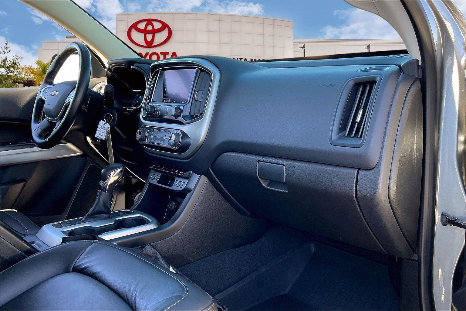 Used 2022 Chevrolet Colorado ZR2 w/ Colorado ZR2 Bison Edition image 16