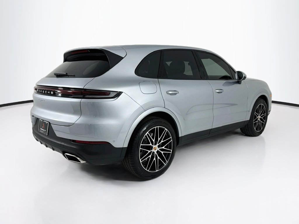 New 2026 Porsche Cayenne AWD/4WD image 9