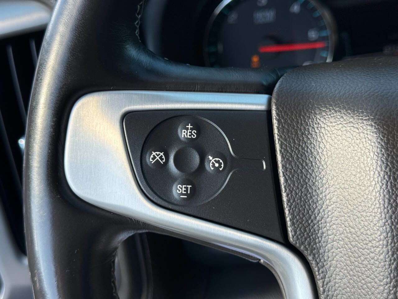 Used 2017 GMC Sierra 1500 SLE w/ SLE Value Package image 17