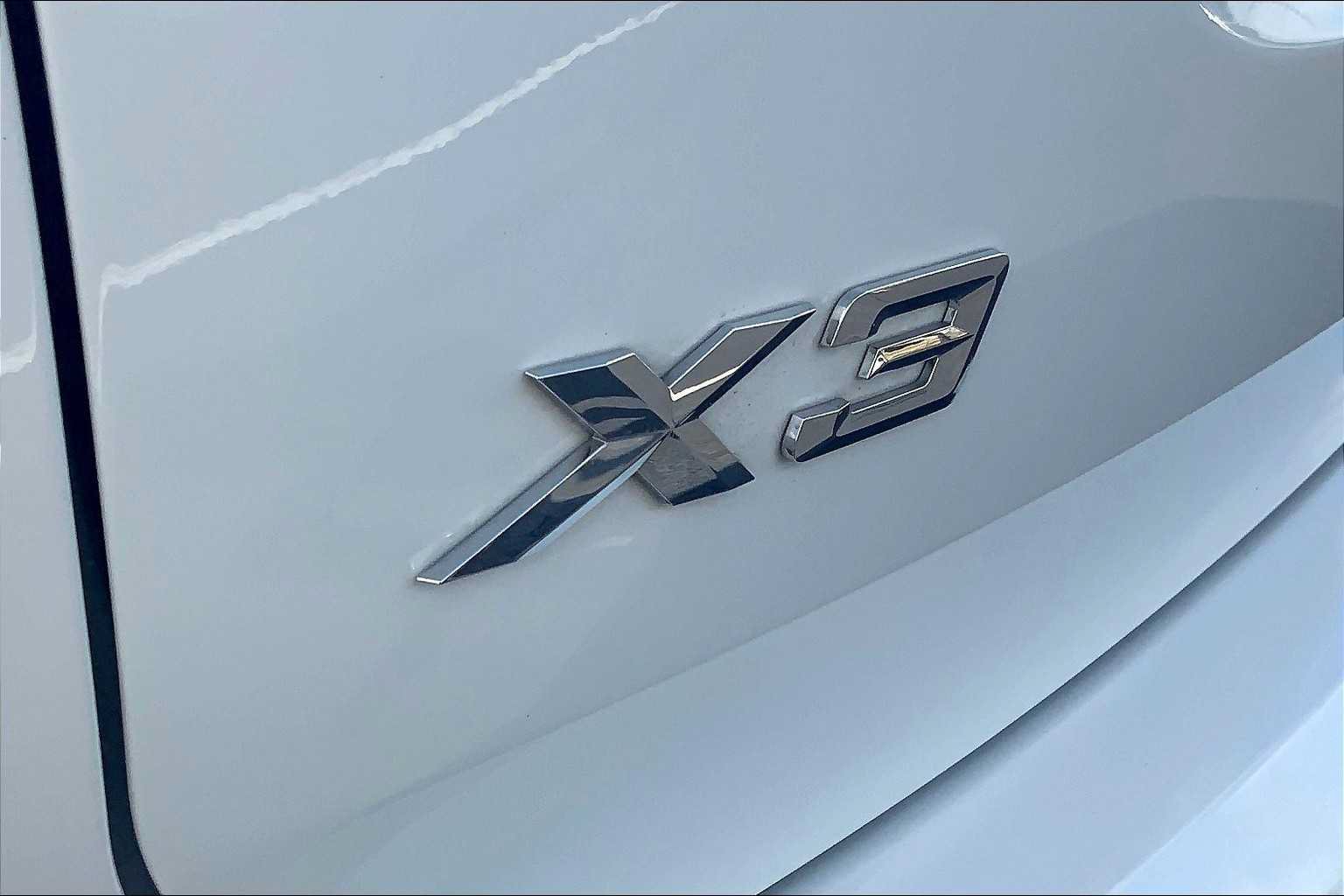 Used 2024 BMW X3 sDrive30i w/ Convenience Package w/ZPA RWD image 9