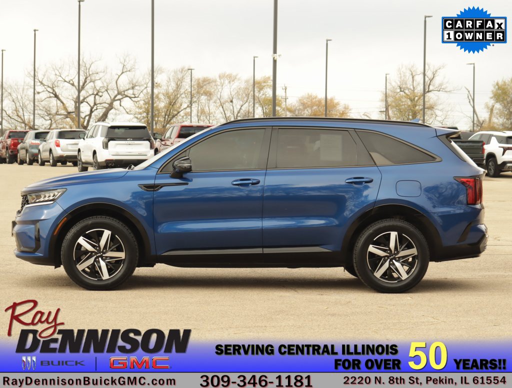 Used 2023 Kia Sorento S w/ Panoramic Sunroof Package image 4