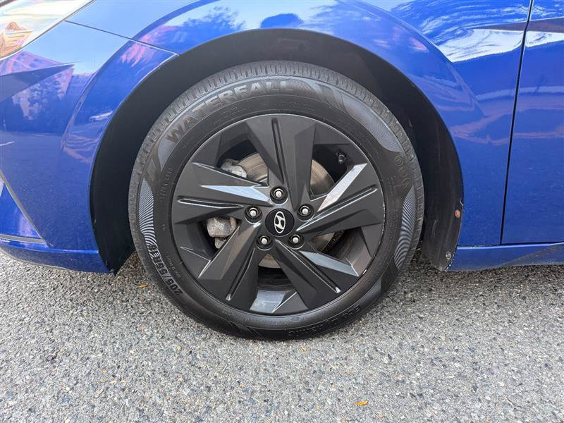 Used 2023 Hyundai Elantra SEL FWD image 15