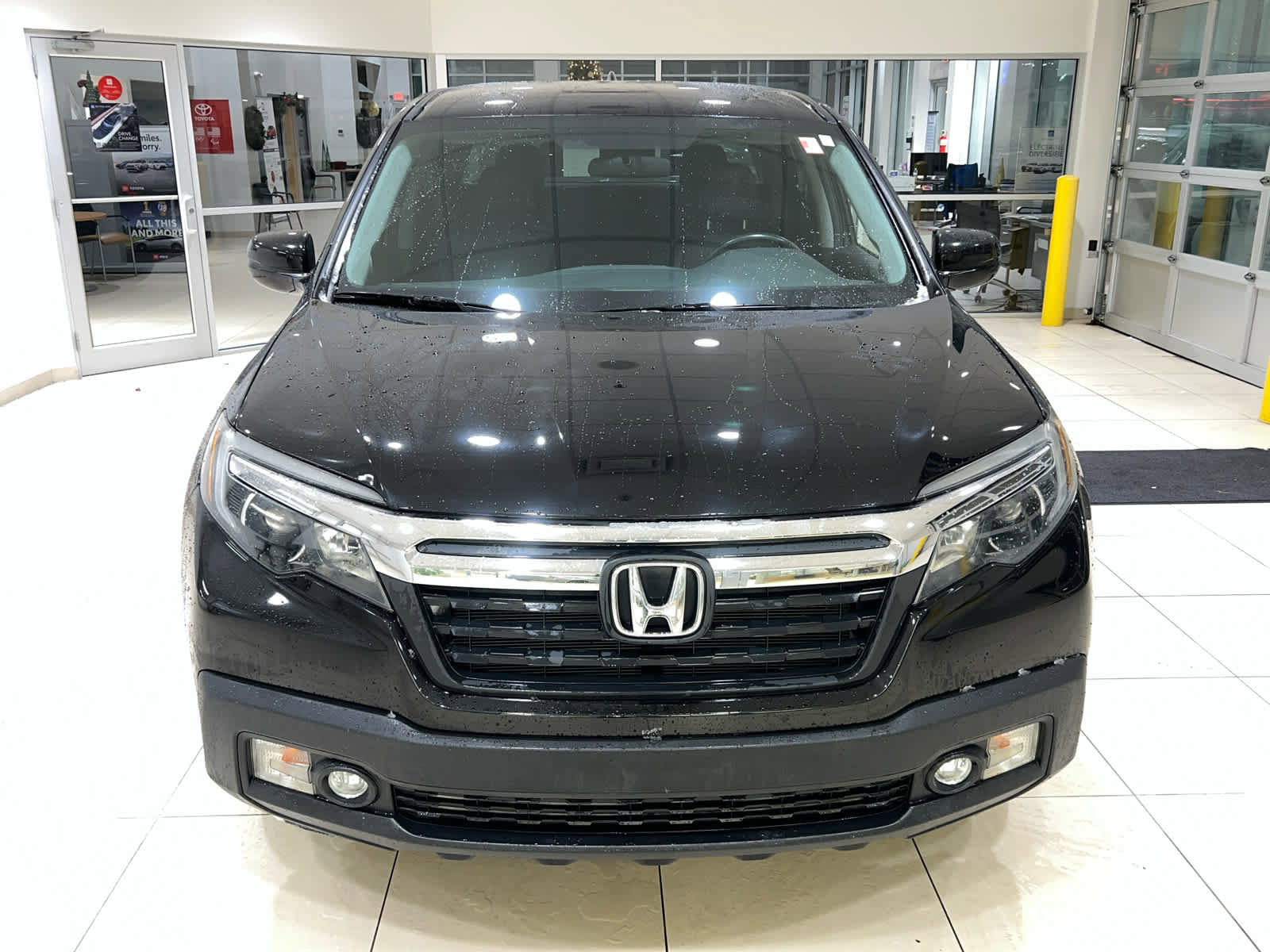 Used 2017 Honda Ridgeline RTL image 3