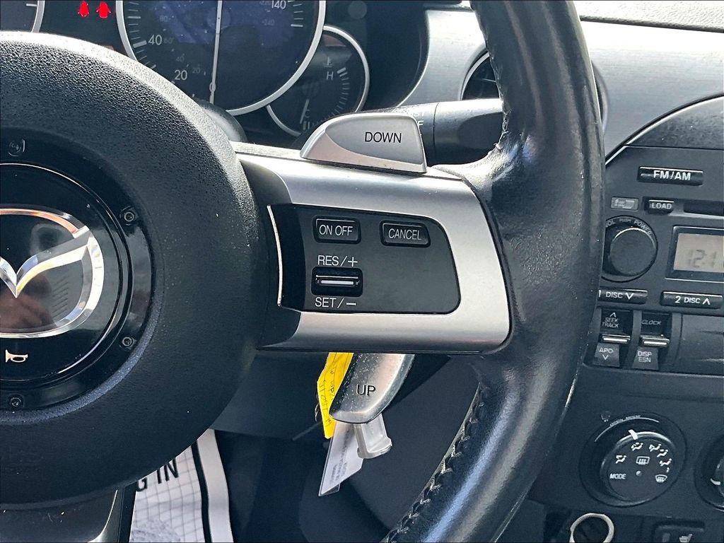 Used 2008 MAZDA MX-5 Miata Grand Touring w/ Interior Trim Pkg image 16