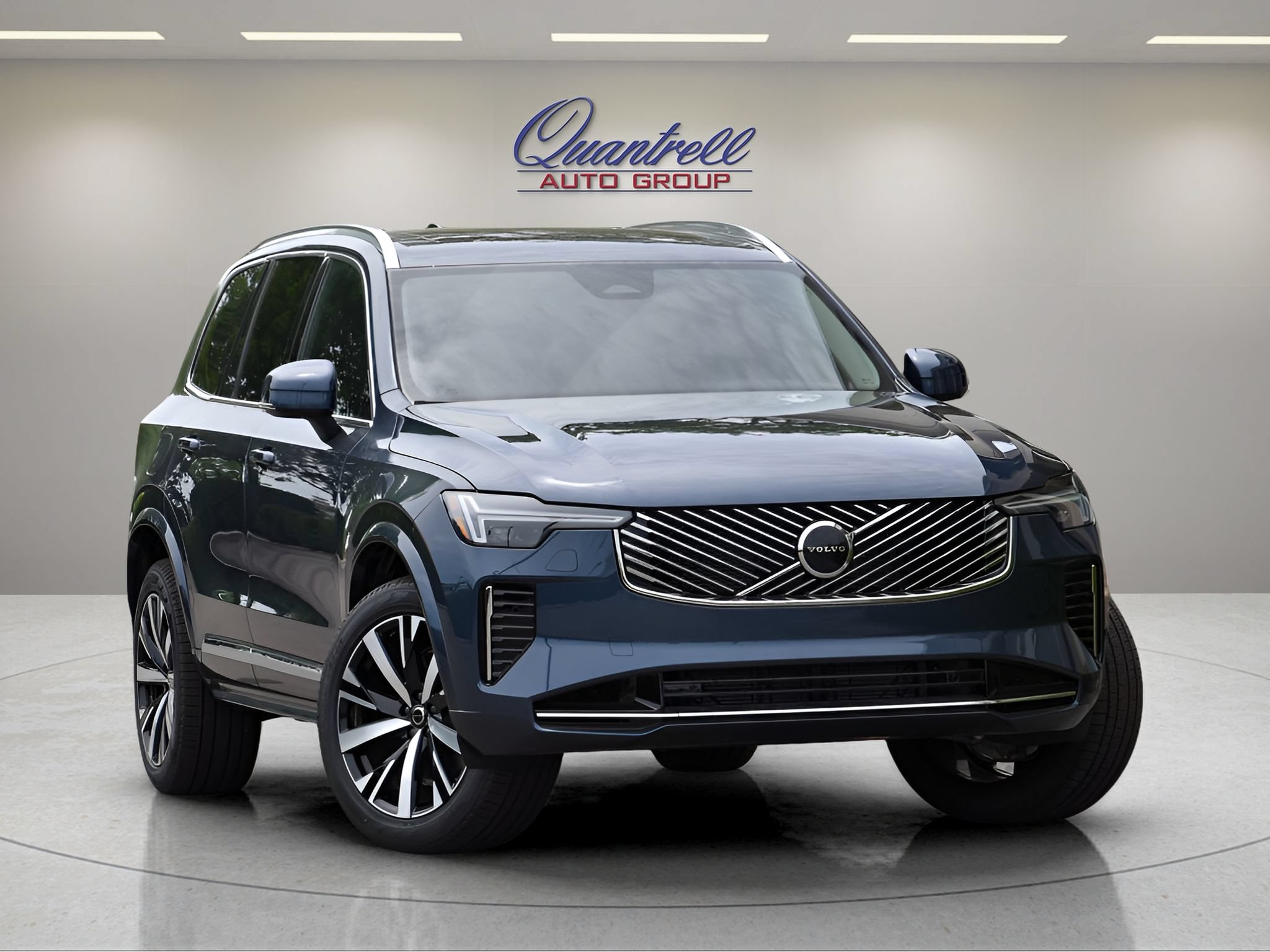 Used 2026 Volvo XC90 B5 Core w/ Protection Package Premier AWD/4WD image 1