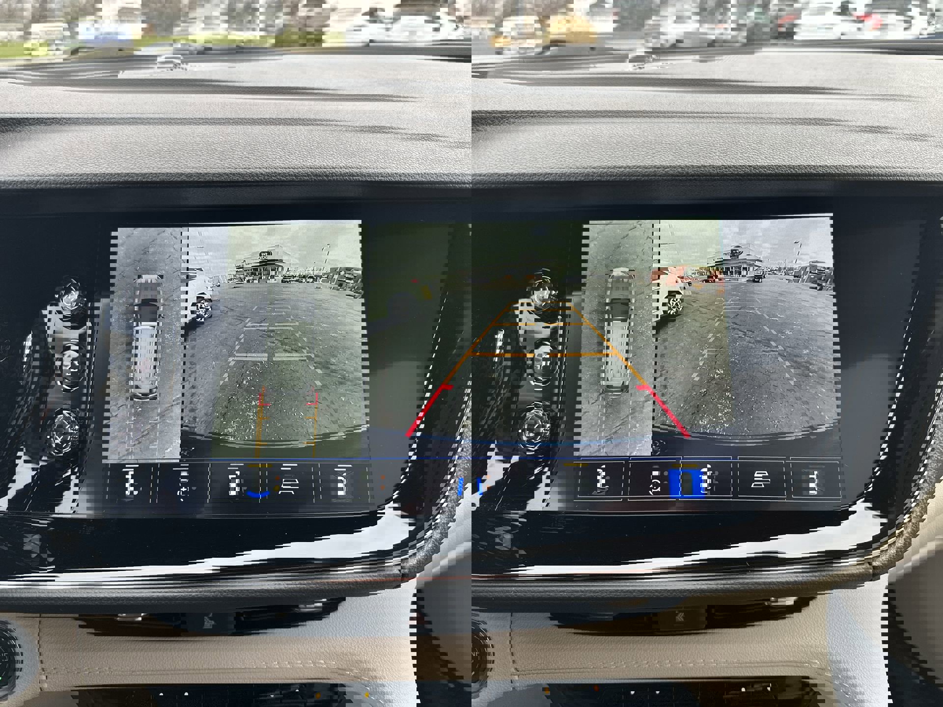 Certified 2023 Buick Envision Avenir image 17