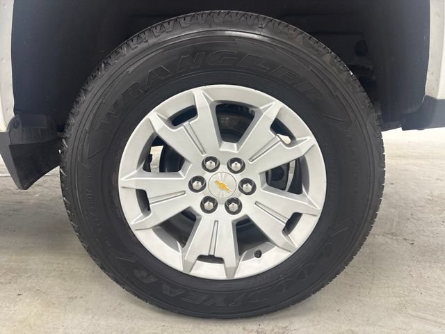 Used 2019 Chevrolet Colorado LT RWD image 32