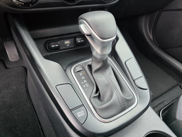 Certified 2025 Kia Soul LX w/ LX Technology Package FWD image 23