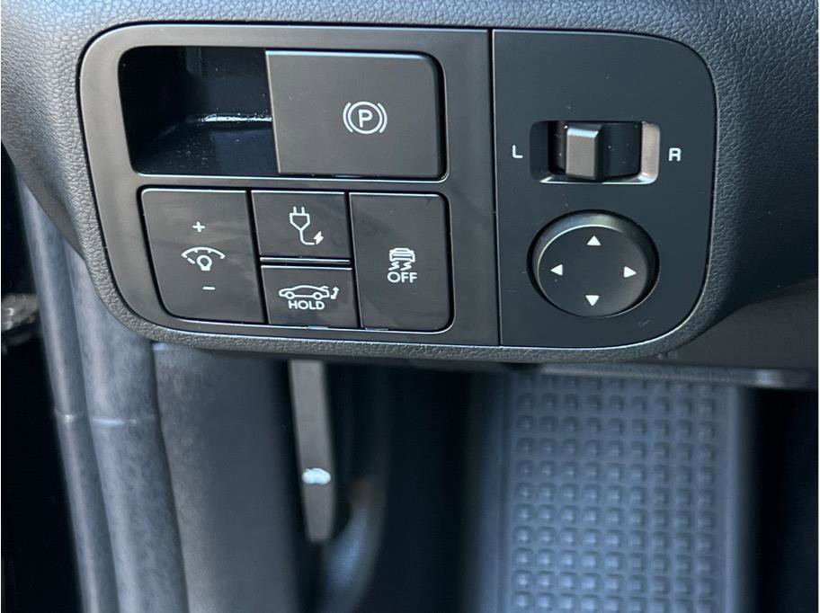 Used 2024 Hyundai Ioniq 6 SEL RWD image 21
