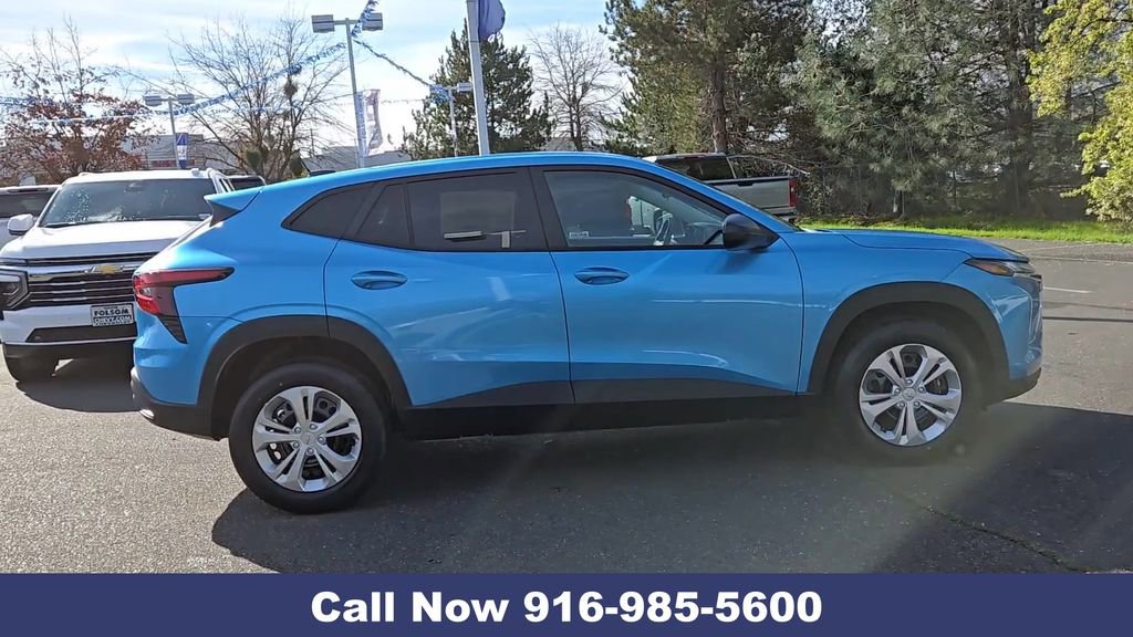 New 2026 Chevrolet Trax LS w/ Driver Confidence Package image 12