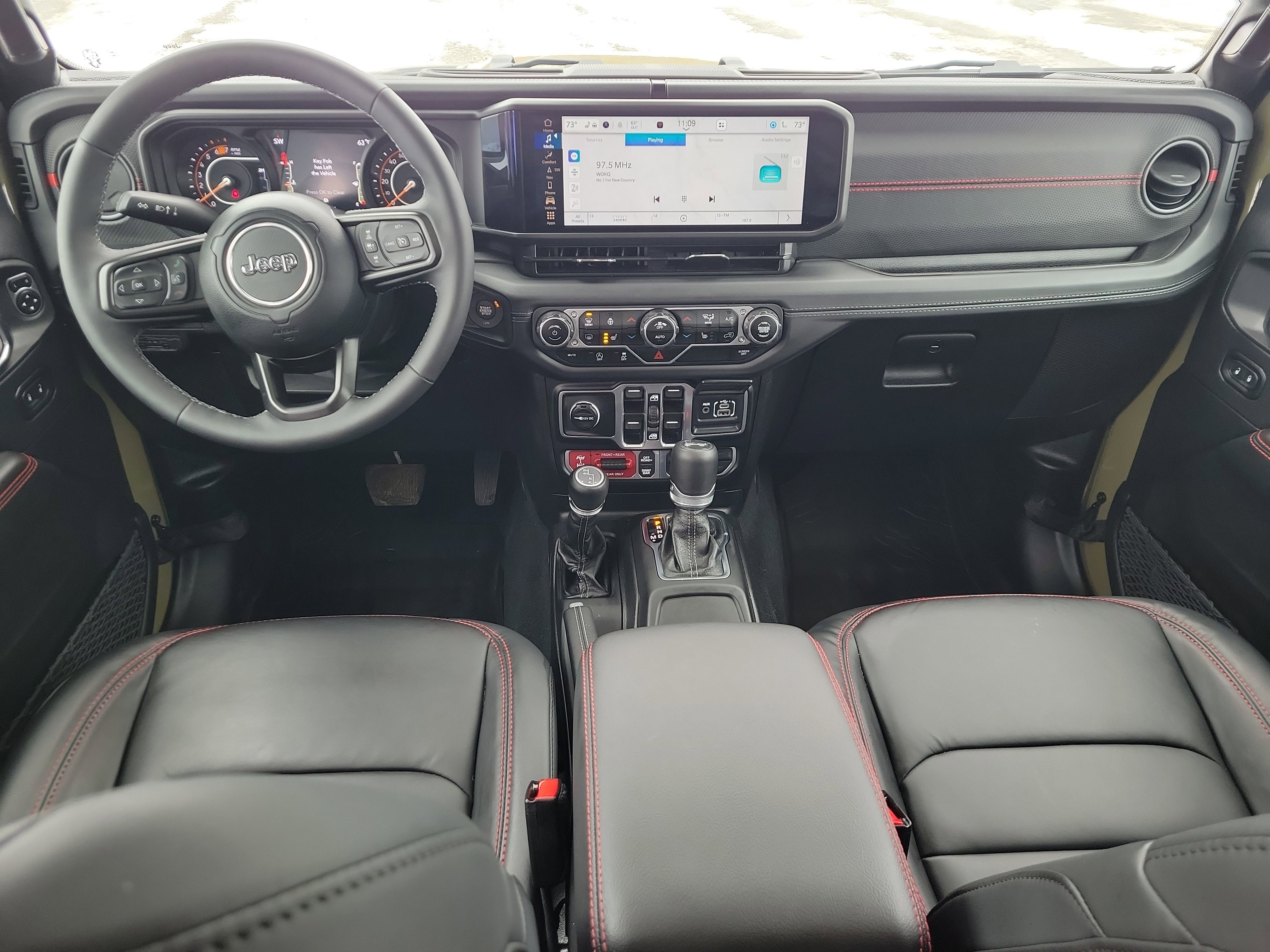 Used 2025 Jeep Wrangler Unlimited Rubicon w/ Convenience Group image 18