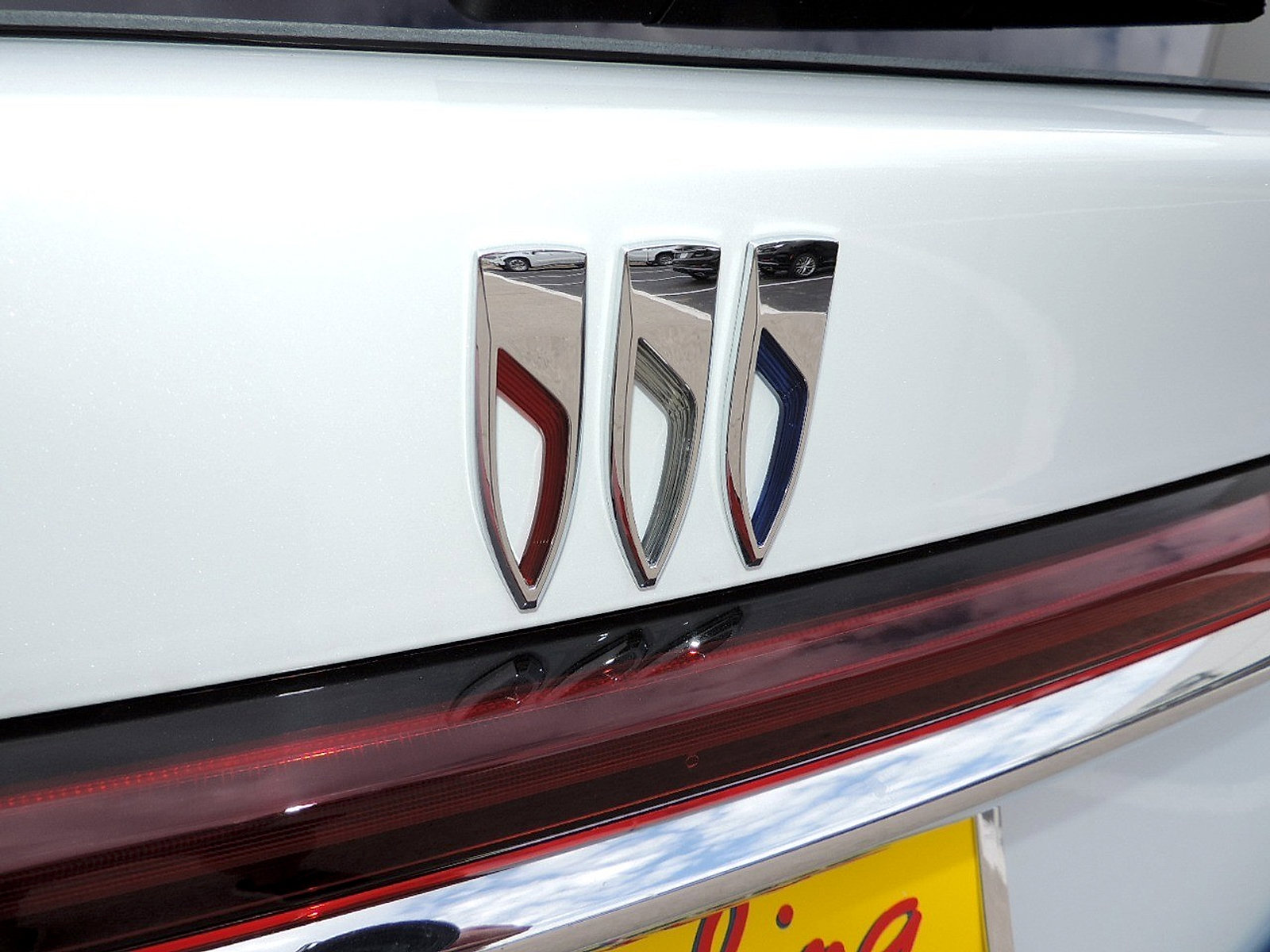 New 2026 Buick Enclave Preferred w/ Power Package image 7