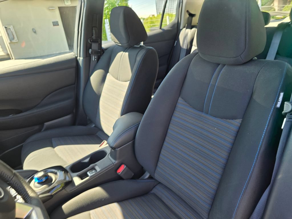 Used 2025 Nissan Leaf SV Plus FWD image 21