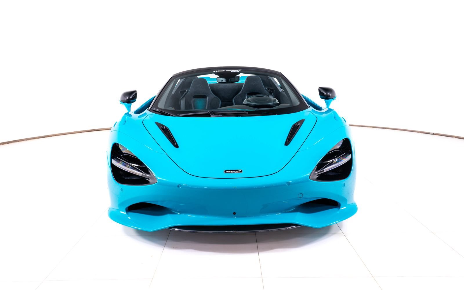 Used 2026 McLaren 750S Spider RWD image 10