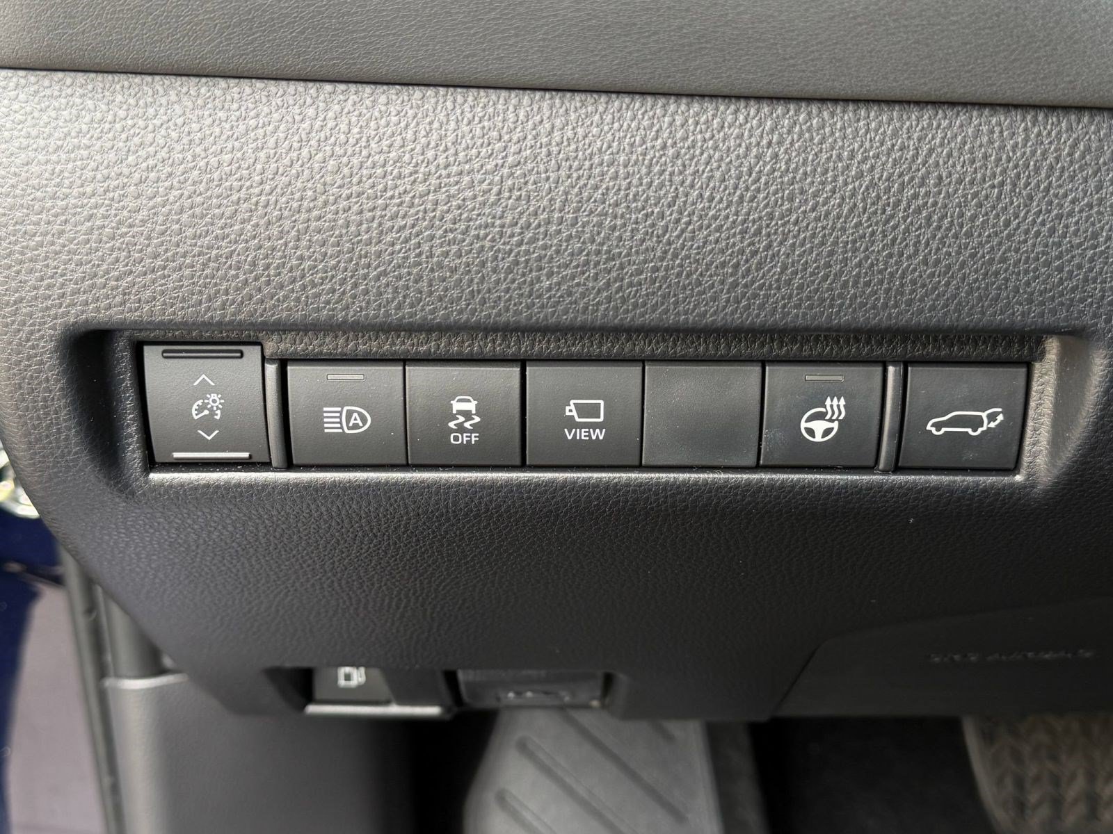 Used 2021 Toyota Venza Limited w/ Advanced Technology Package AWD/4WD image 34