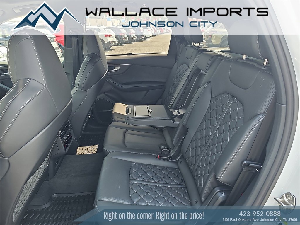 Used 2025 Audi SQ7 Premium Plus image 31