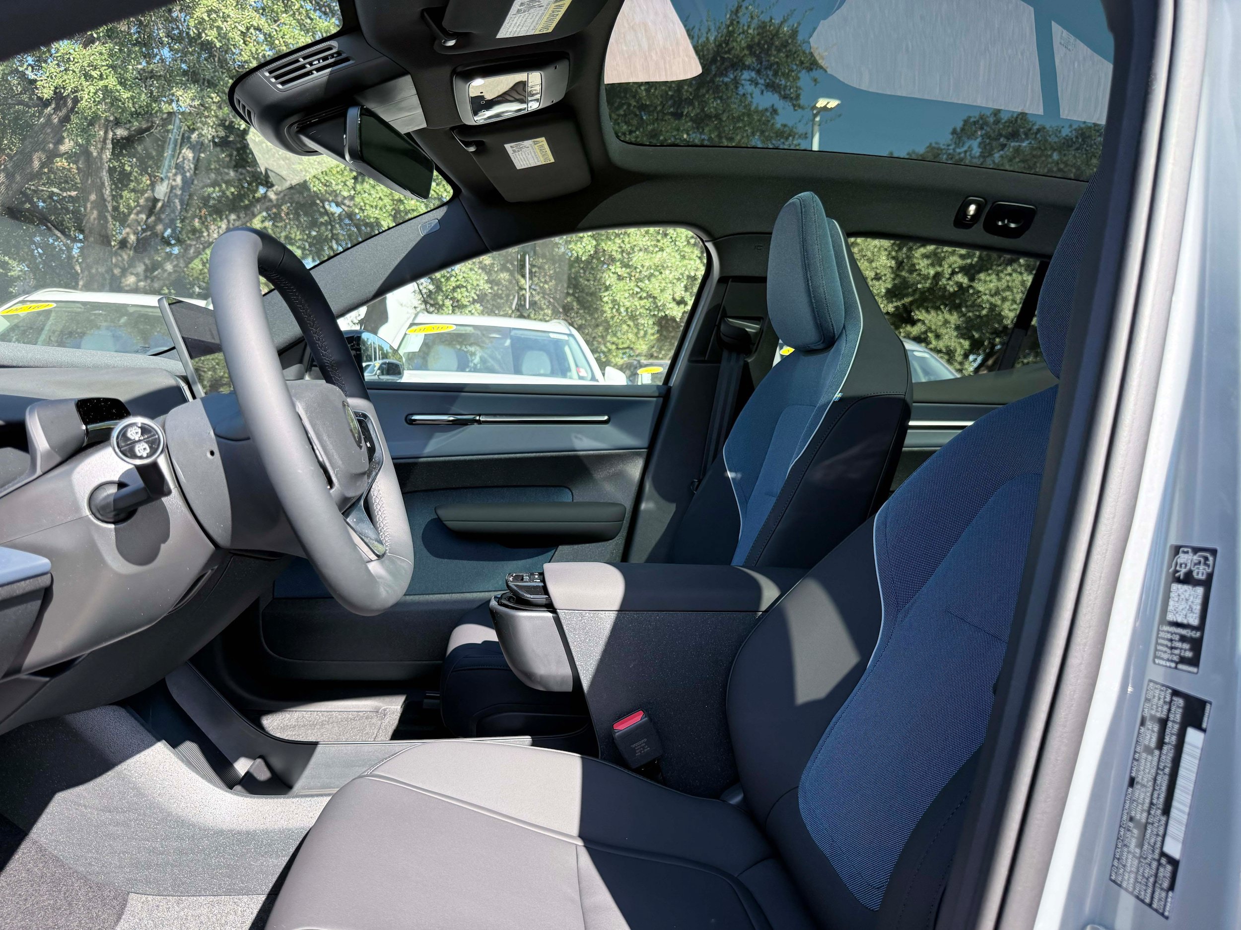 New 2026 Volvo EX30 Plus w/ Protection Package Premier AWD/4WD image 12