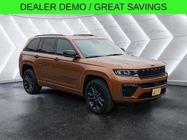 New 2026 Jeep Grand Cherokee Limited AWD/4WD image 8