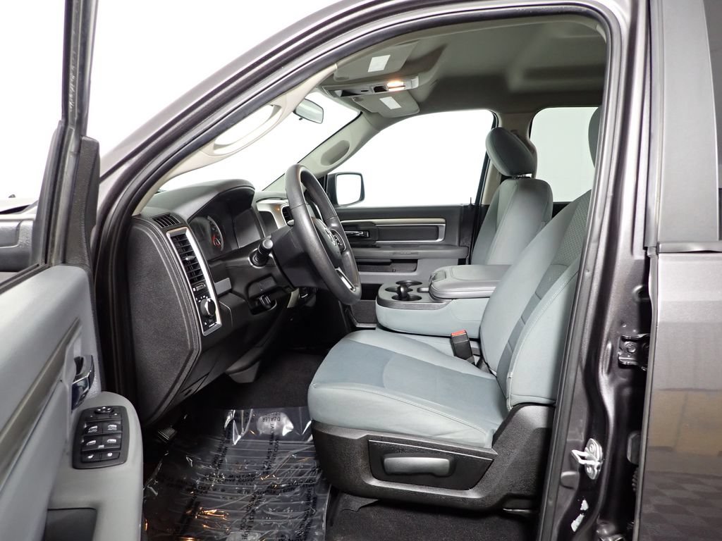 Used 2019 RAM 1500 Classic SLT w/ Protection Group AWD/4WD image 19