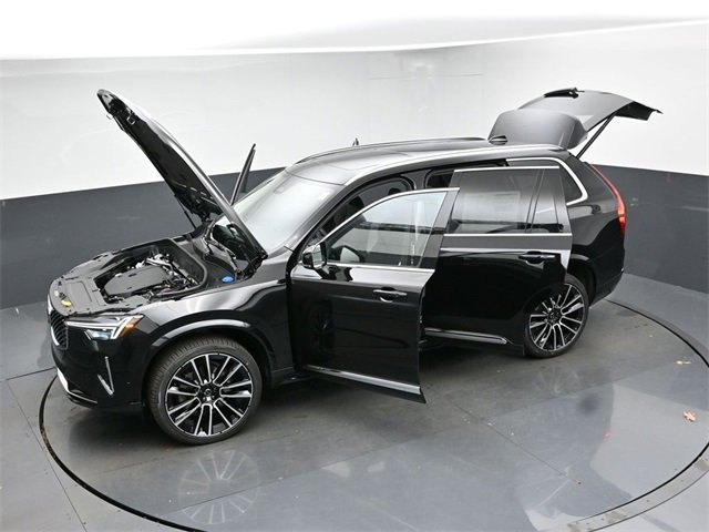 New 2026 Volvo XC90 B6 Plus w/ Protection Package Premier image 53