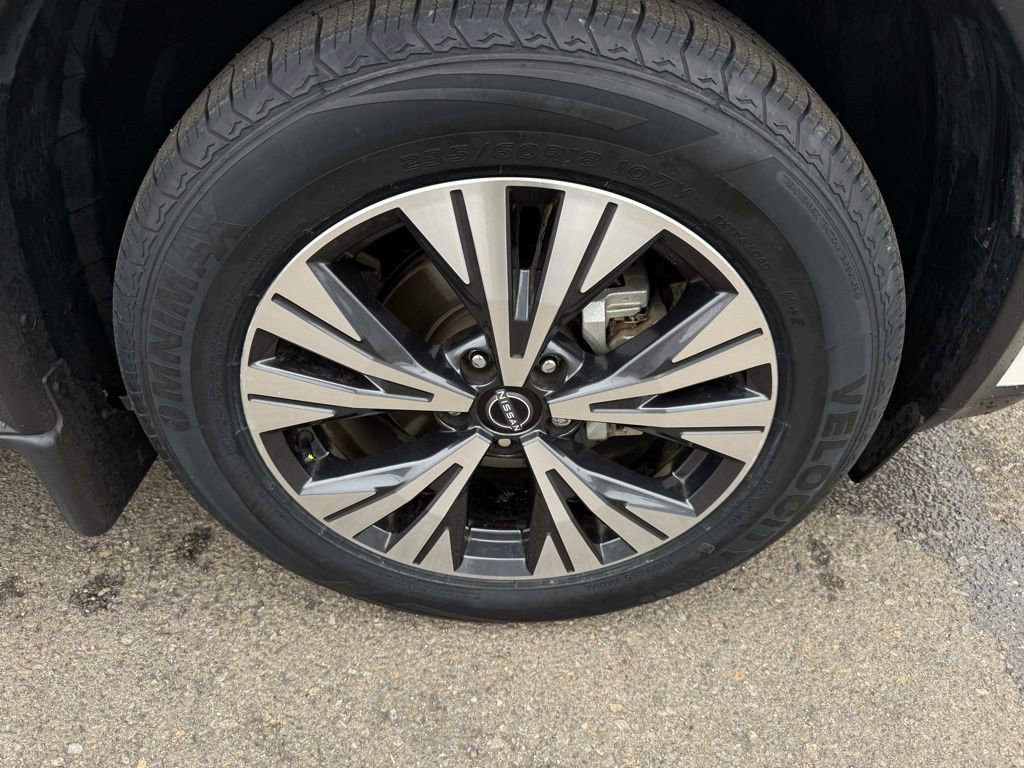 Certified 2023 Nissan Rogue SV image 9