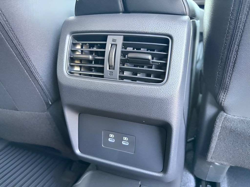 New 2026 Nissan Rogue SV AWD/4WD image 9