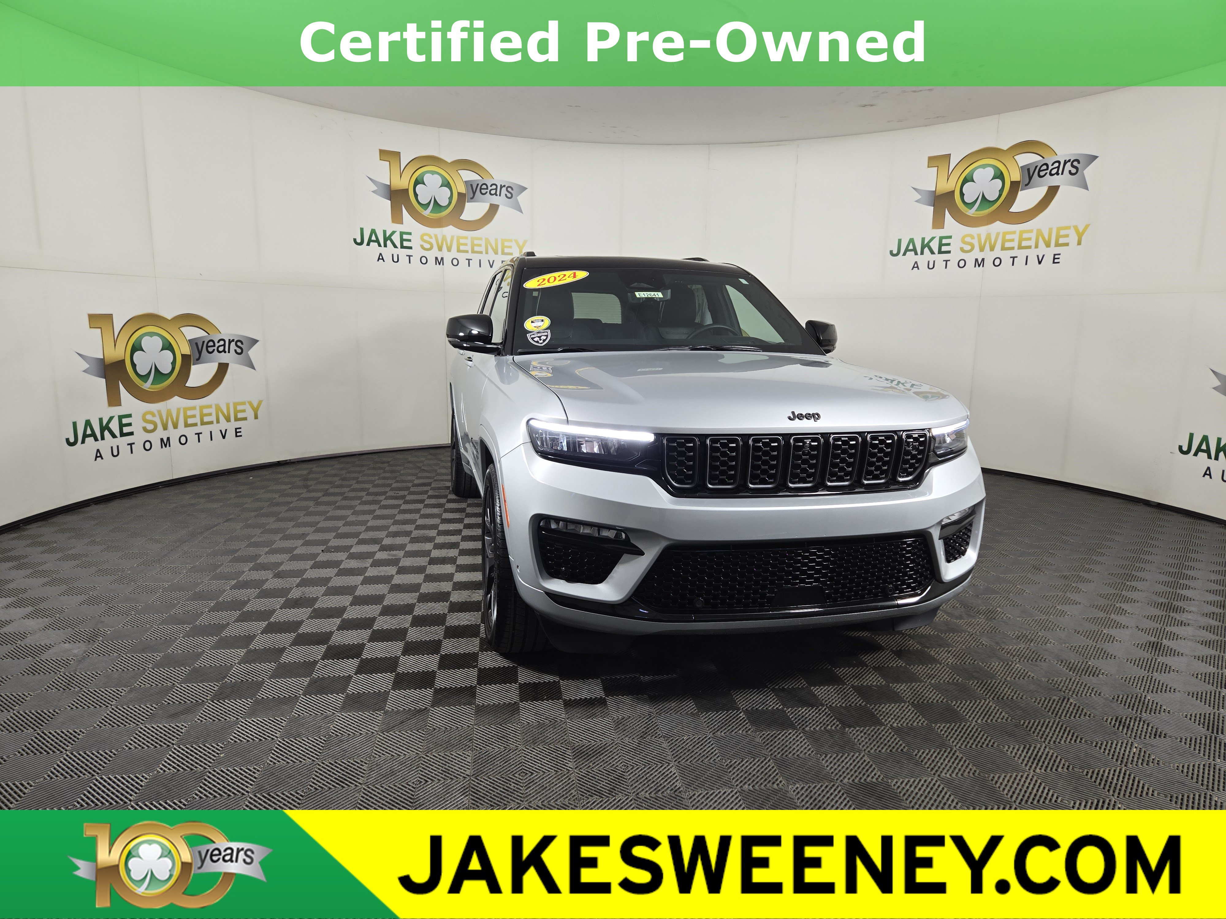 Certified 2024 Jeep Grand Cherokee Summit AWD/4WD image 1