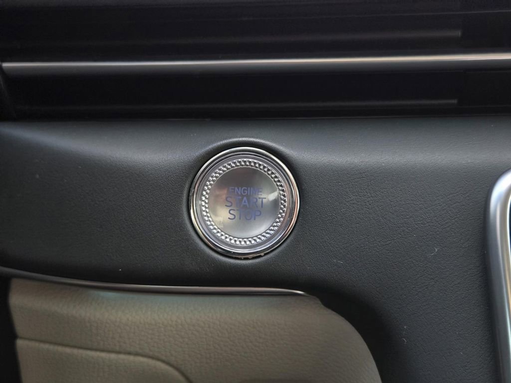 Used 2025 Genesis GV80 3.5T Advanced image 11