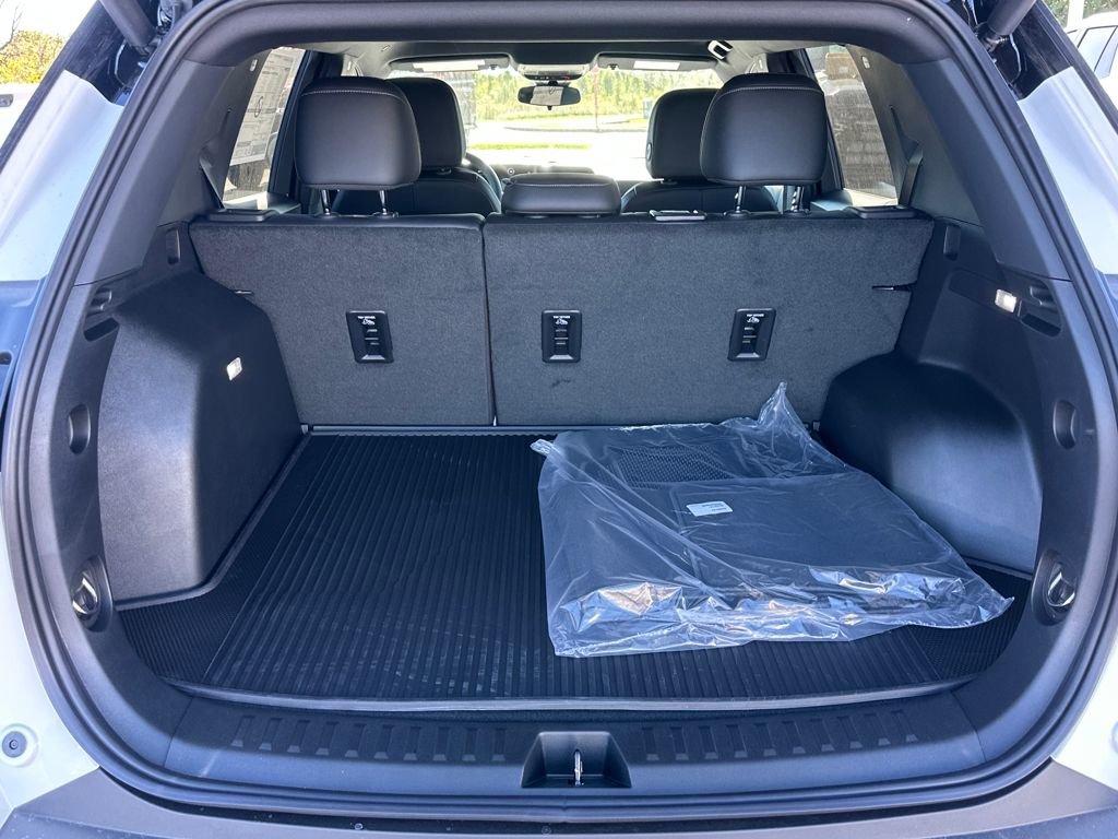 New 2026 Chevrolet Equinox LT w/ Convenience Package II image 12